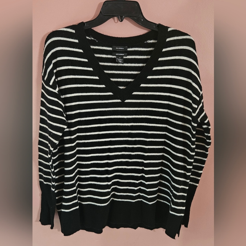 Halogen Women's 100% Cashmere V-Neck Black White Vertical Stripe Side Split XS